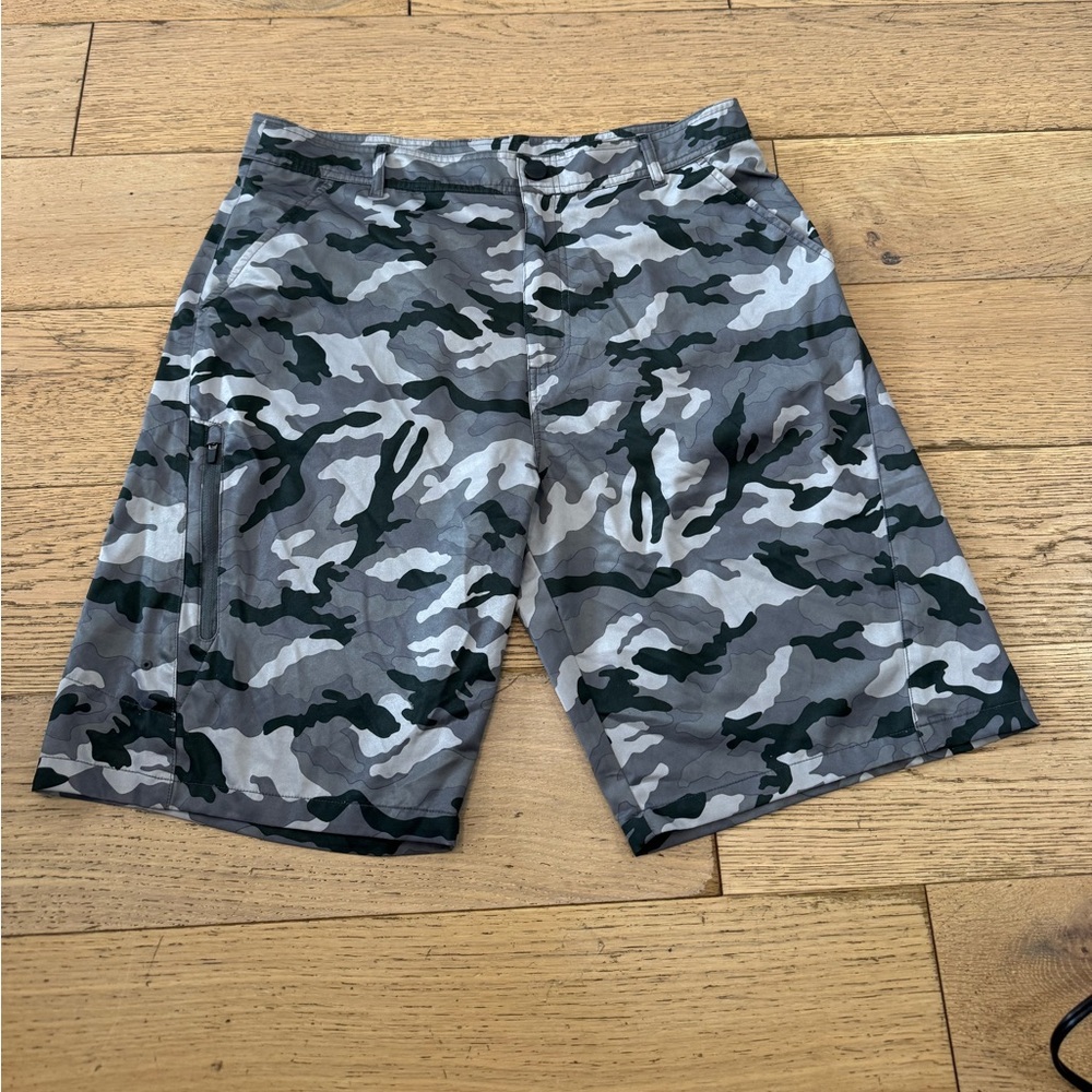 Killik flat Front Camo Men's Shorts Sz 34‎ (552)